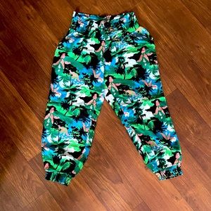 🌺 4 for $12 NWT Aerie print joggers